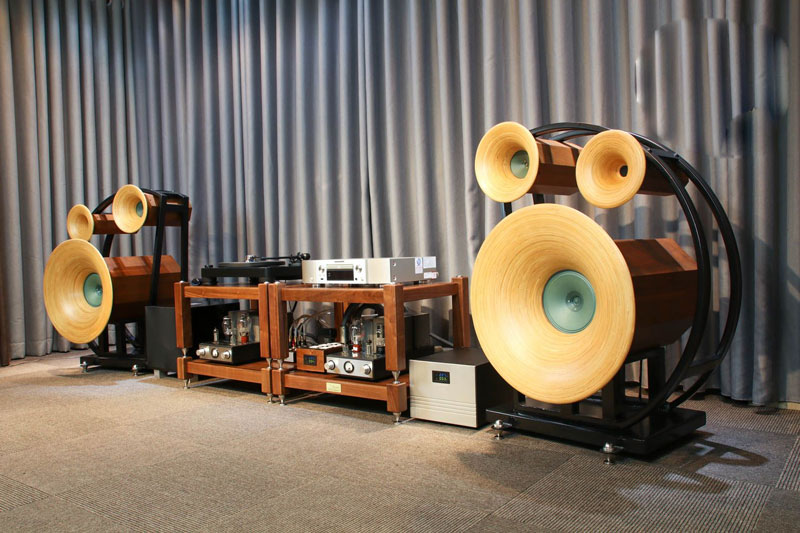 Chia sẻ kinh nghiệm sử dụng nguồn điện chơi audio: Biến áp cách ly, lọc điện ,