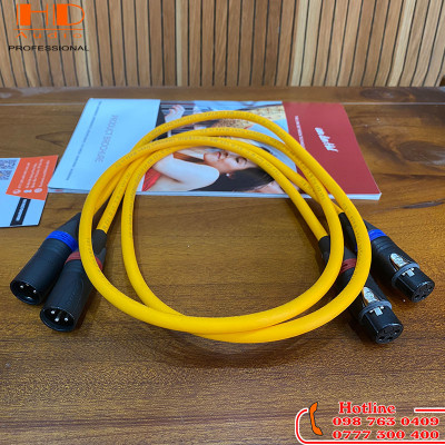 Dây VAN DEN HUL D 102 III H 3T XLR-AG 1.0M